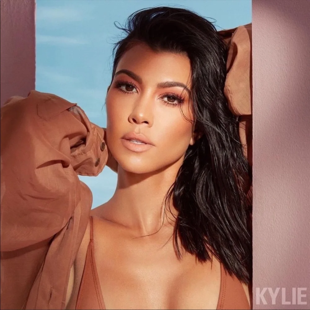 KYLIE COSMETICS KOURT Eyeshadow Palette Auth Discontinued McBling ⭐️⭐️⭐️⭐️⭐️